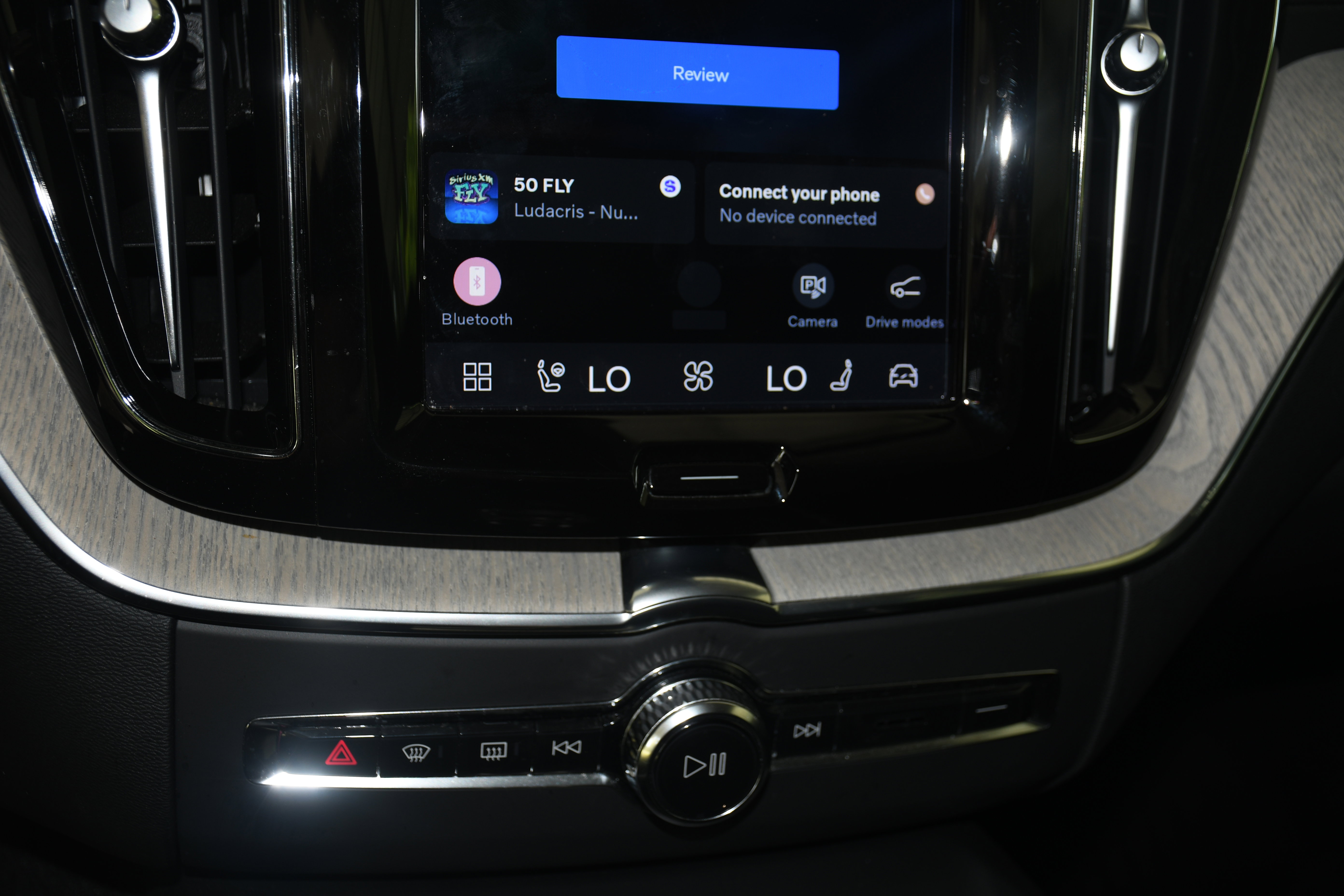Used 2022 Volvo XC60 B5 Inscription w/ Advanced Package FWD image 17