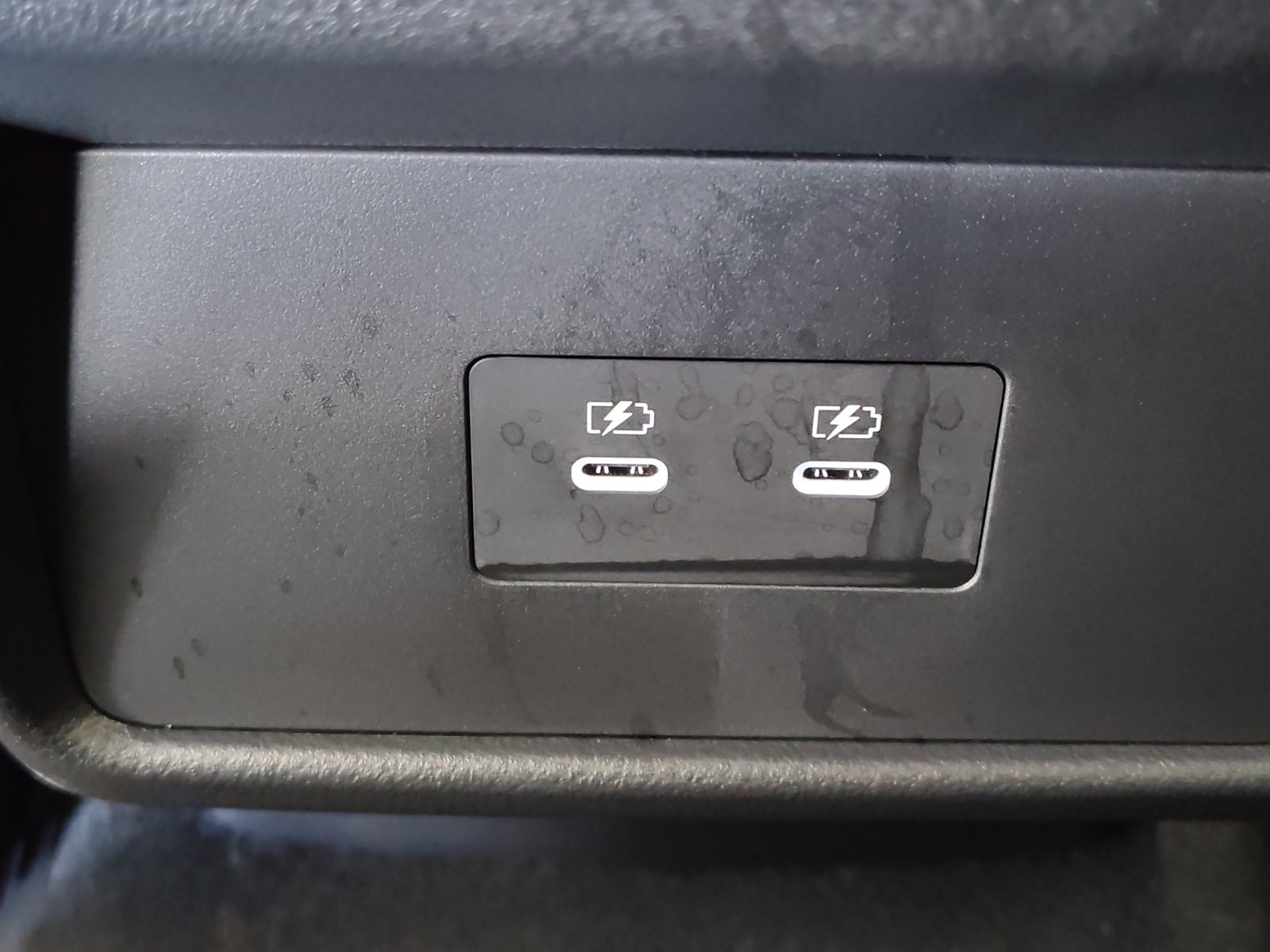 Used 2025 Nissan Rogue SV w/ SV Premium Package FWD image 34