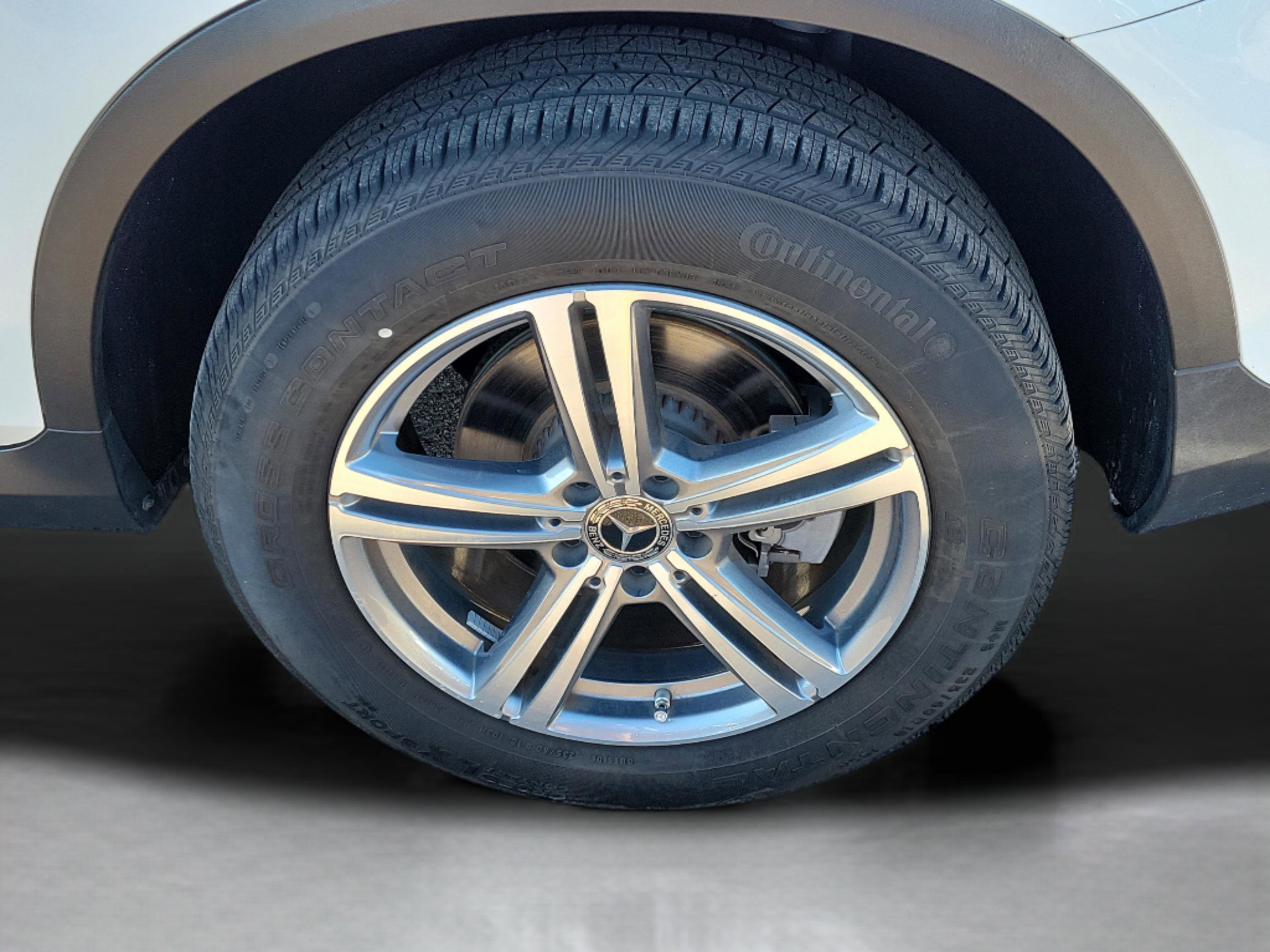 Certified 2022 Mercedes-Benz GLC 300 image 5