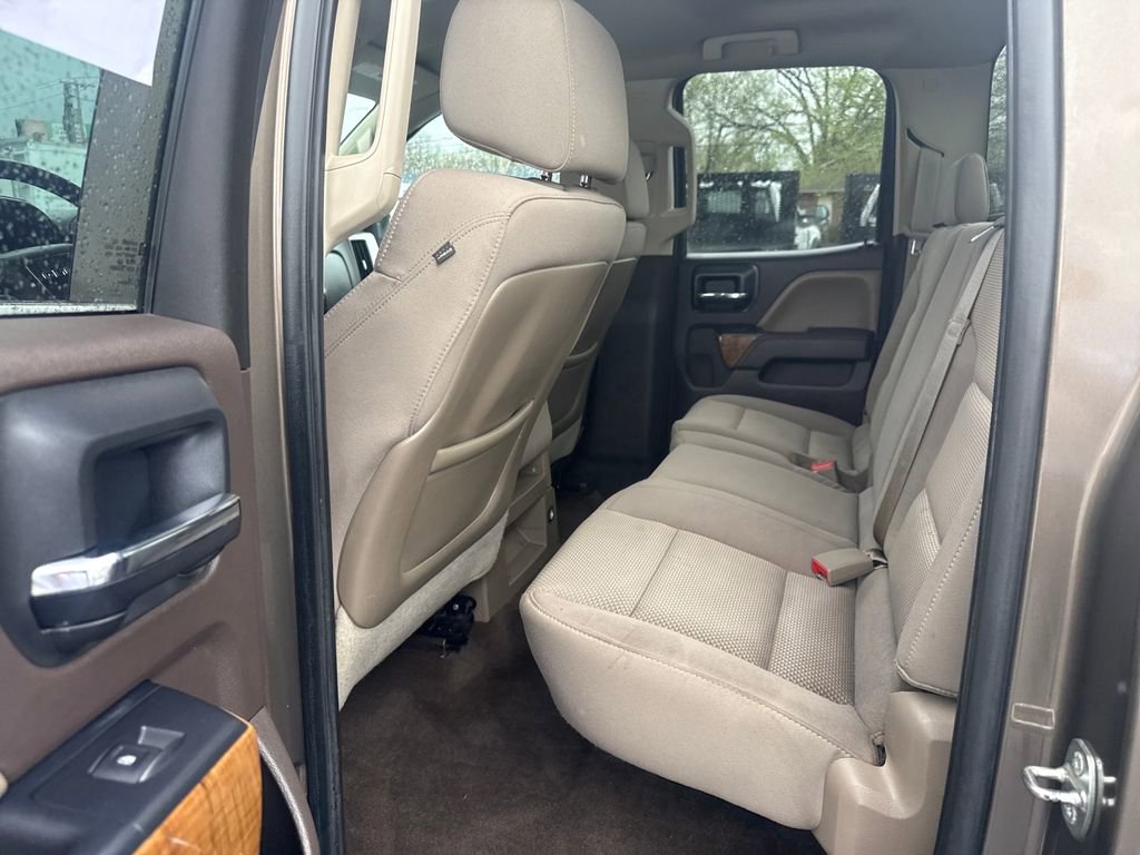 Used 2015 GMC Sierra 1500 SLE w/ SLE Value Package AWD/4WD image 19