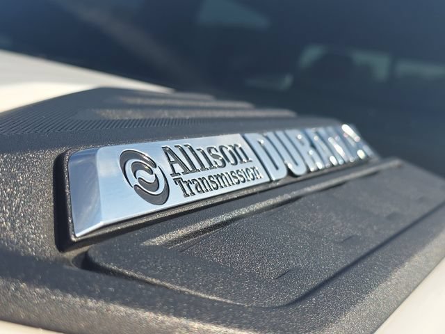 Used 2024 Chevrolet Silverado 3500 High Country w/ High Country Premium Package AWD/4WD image 9