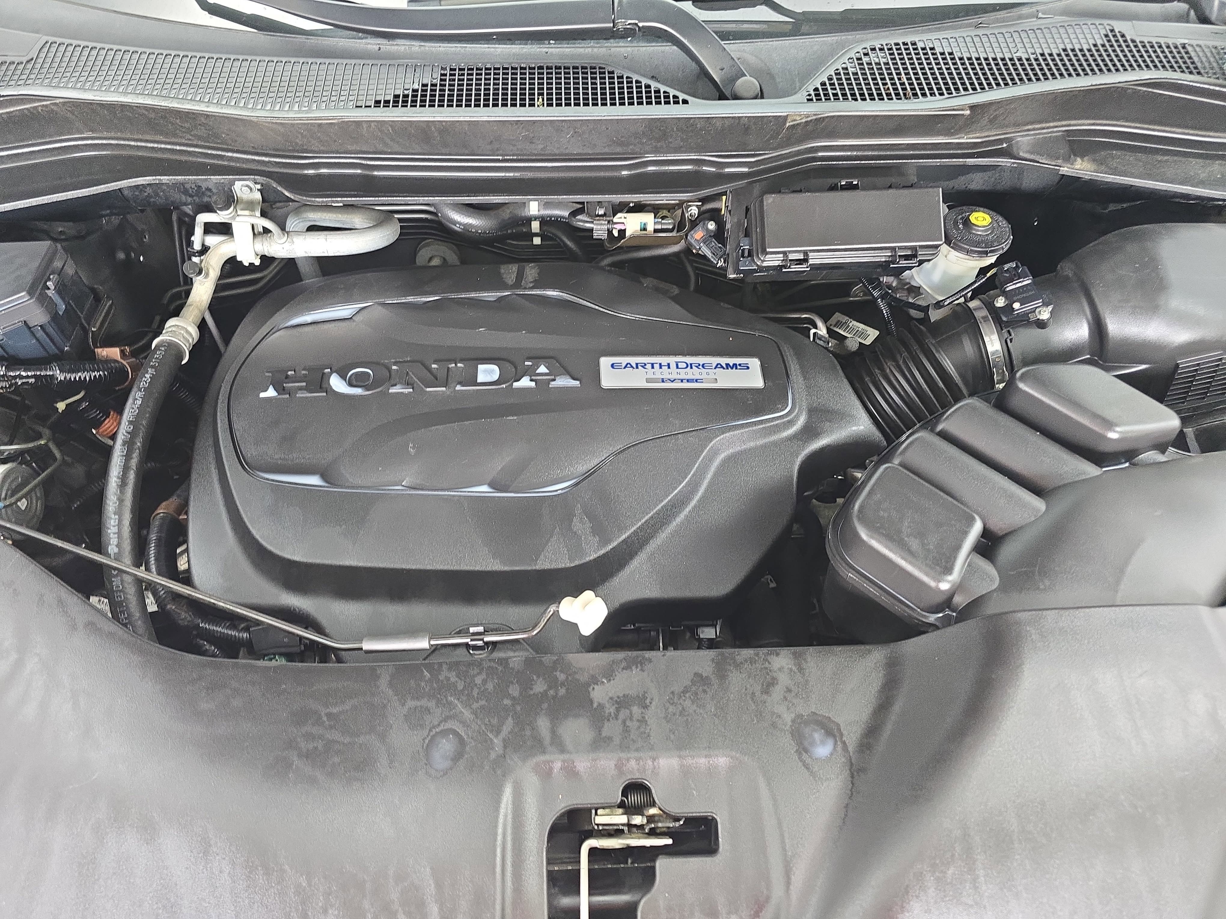 Used 2016 Honda Pilot Touring image 32