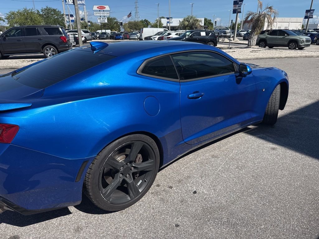 Used 2016 Chevrolet Camaro SS RWD image 4
