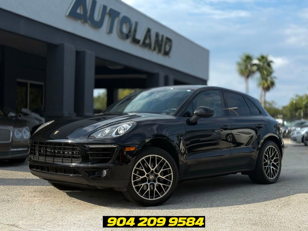 Used 2018 Porsche Macan AWD/4WD image 1