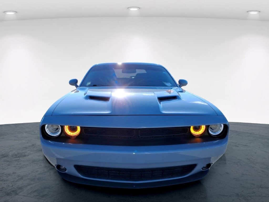 Used 2021 Dodge Challenger SXT w/ Blacktop Package RWD image 4