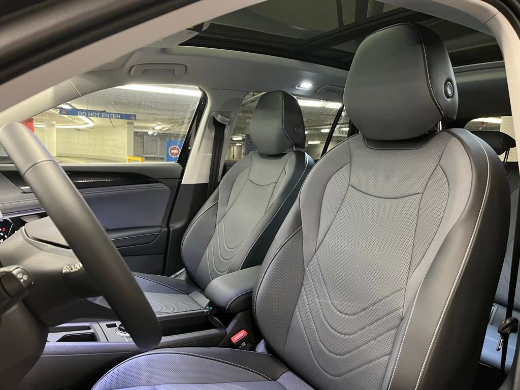 New 2026 Volkswagen Tiguan SE AWD/4WD image 21