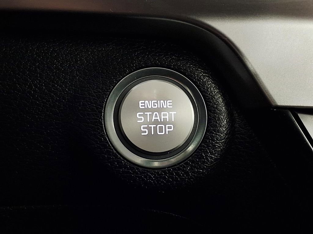 Used 2023 Kia Telluride S image 17