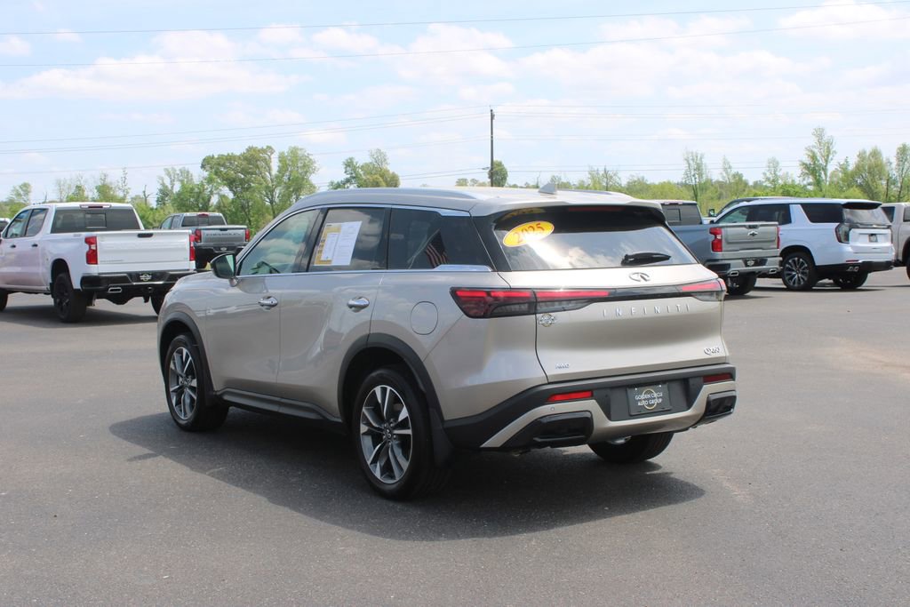 Used 2025 INFINITI QX60 Luxe AWD/4WD image 7