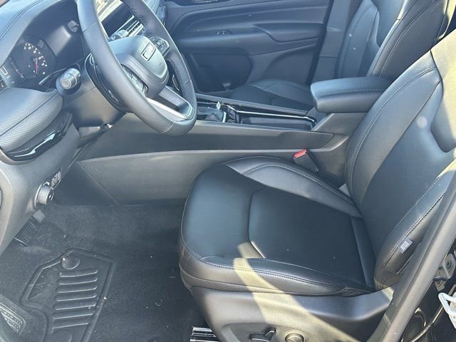 New 2026 Jeep Compass Limited image 9