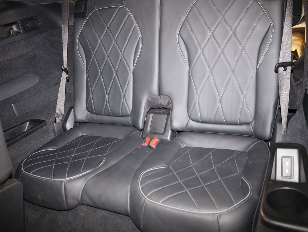 Used 2023 Mercedes-Benz EQS 580 4MATIC SUV w/ Exclusive Trim Package image 47