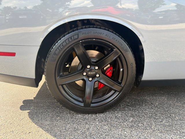 Used 2021 Dodge Challenger SRT Hellcat w/ Plus Package RWD image 38