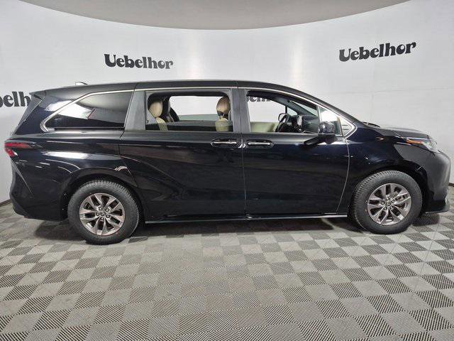 Certified 2023 Toyota Sienna XLE image 8