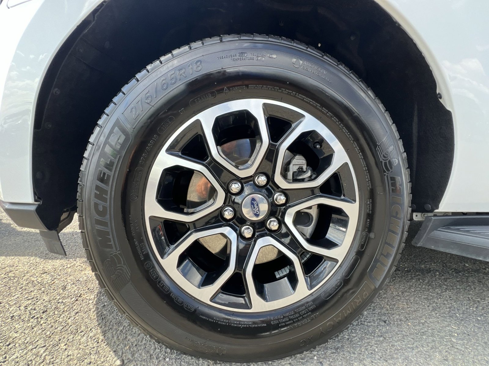 Used 2024 Ford Expedition XLT image 12