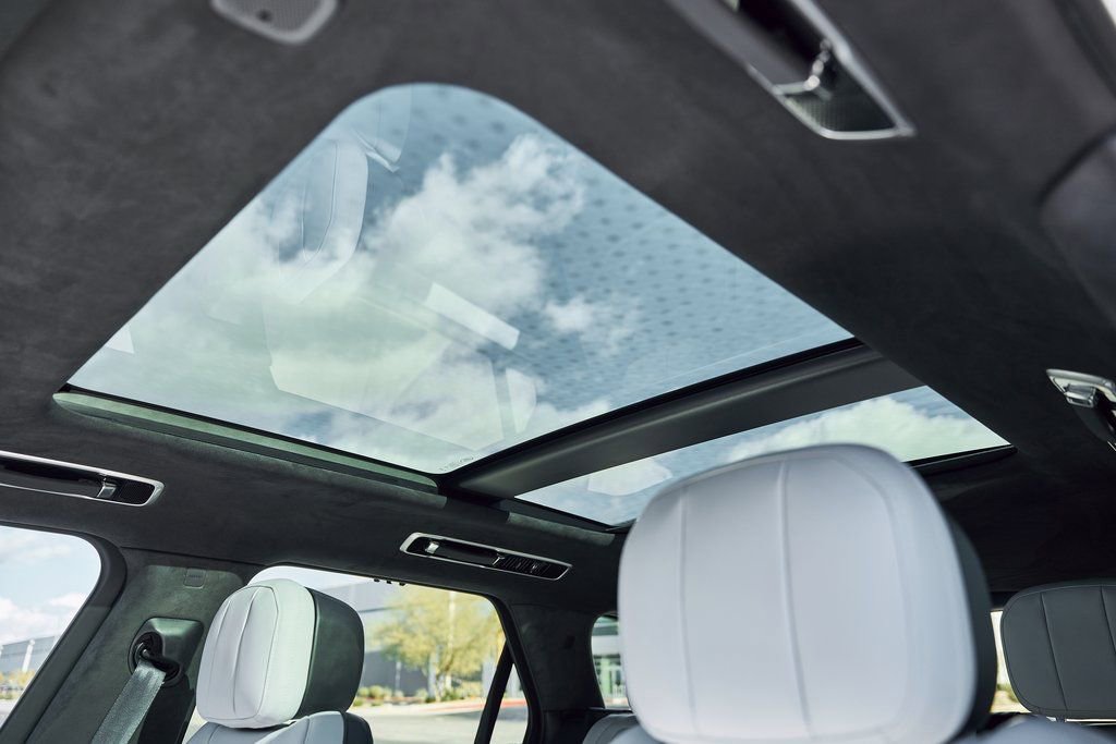 Used 2025 Land Rover Range Rover Sport Autobiography image 38