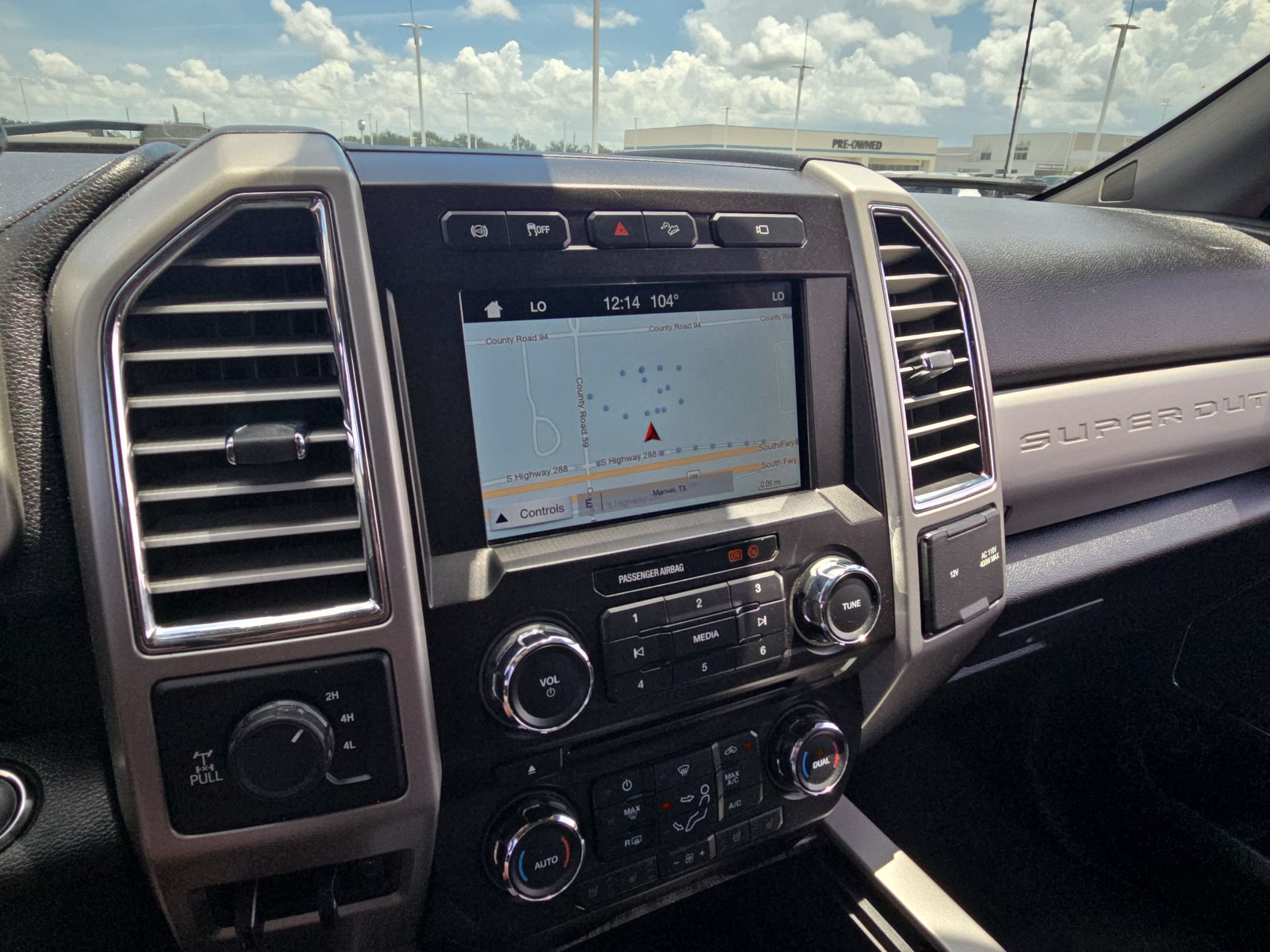 Used 2017 Ford F250 Lariat w/ Lariat Ultimate Package AWD/4WD image 25