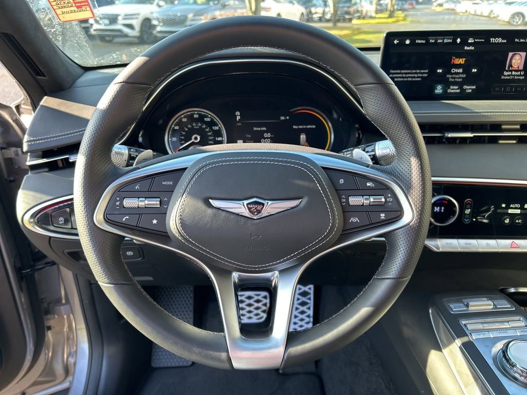 Used 2025 Genesis GV70 3.5T Sport w/ Sport Advanced Package AWD/4WD image 17
