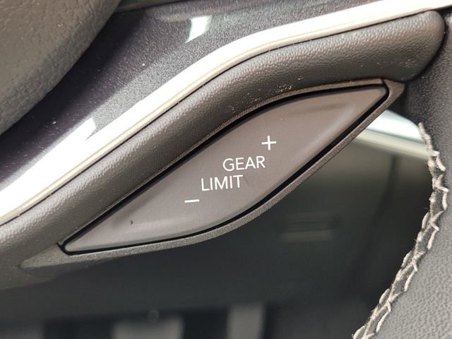 Used 2024 Jeep Wagoneer L 2WD w/ Premium Group I image 28