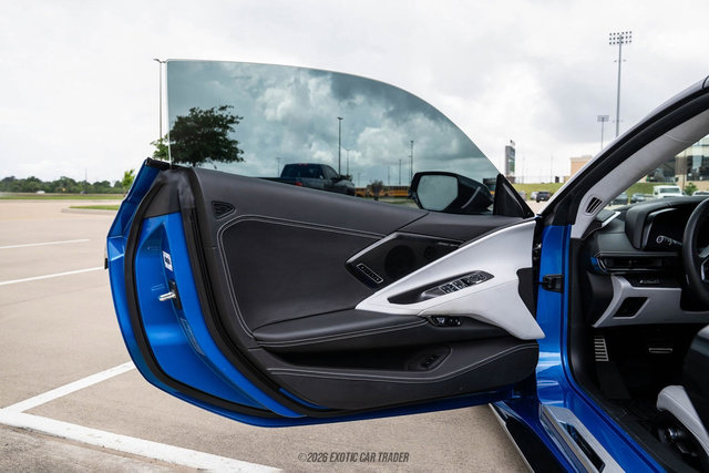 Used 2024 Chevrolet Corvette Stingray Premium Conv w/ Stealth Interior Trim Package RWD image 27