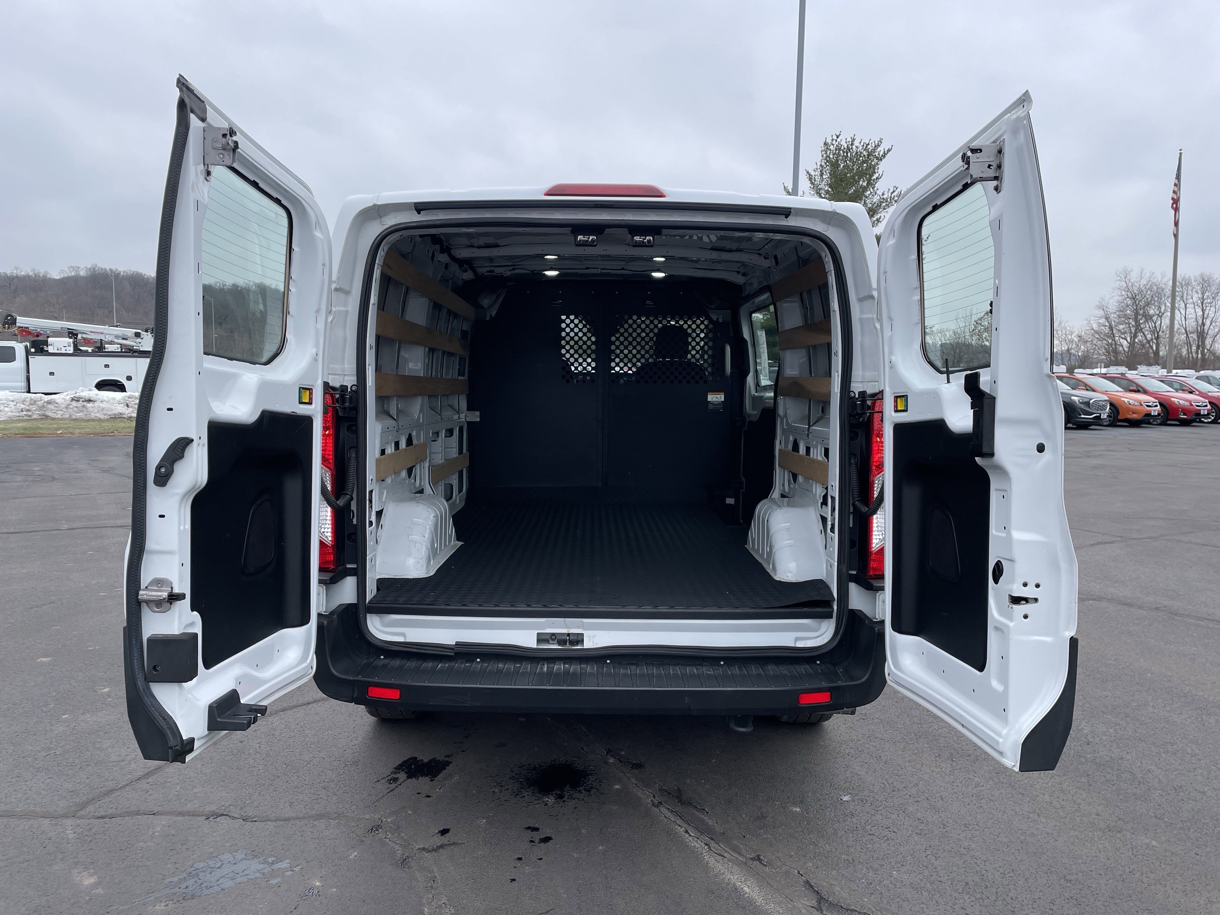 Used 2024 Ford Transit 250 Low Roof w/ Exterior Upgrade Package image 5