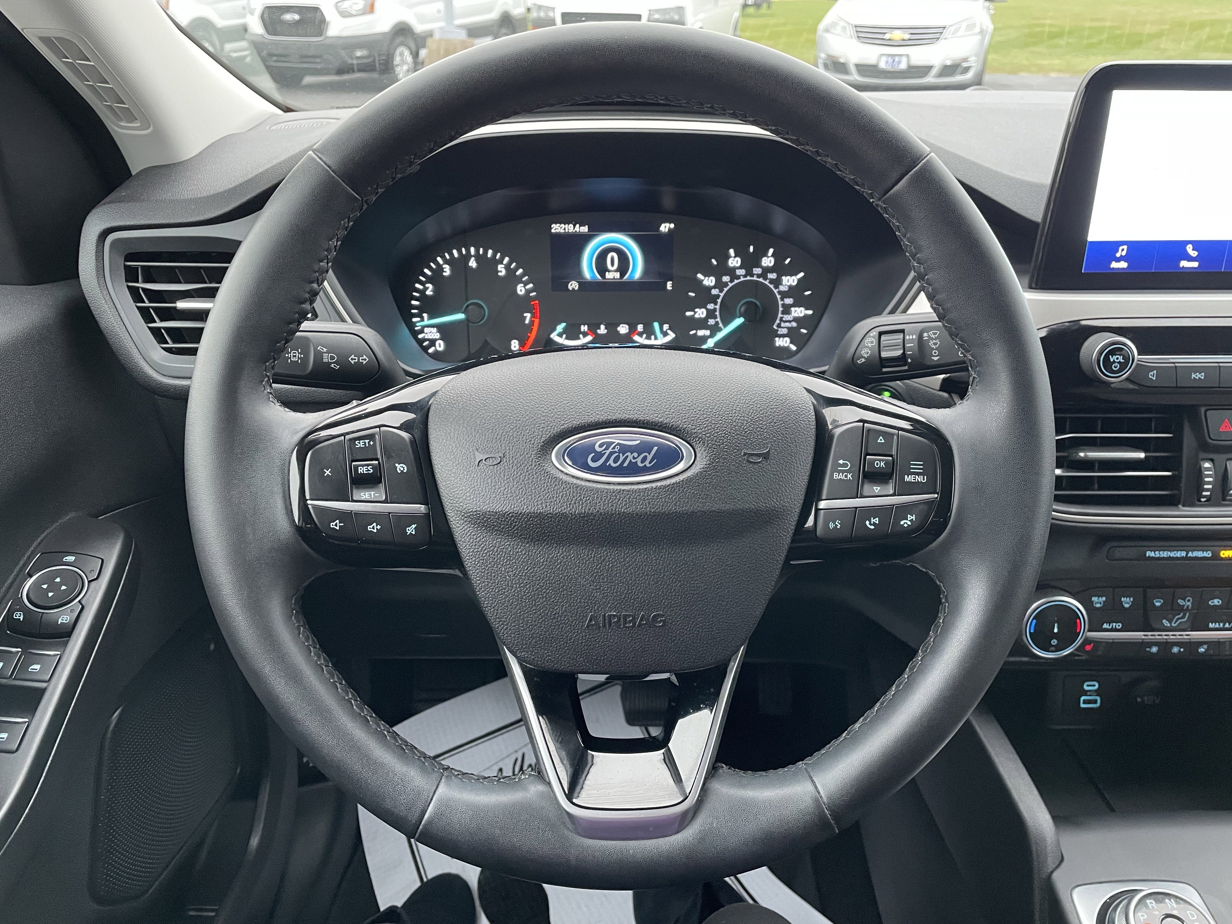 Used 2022 Ford Escape SE w/ Convenience Package image 18