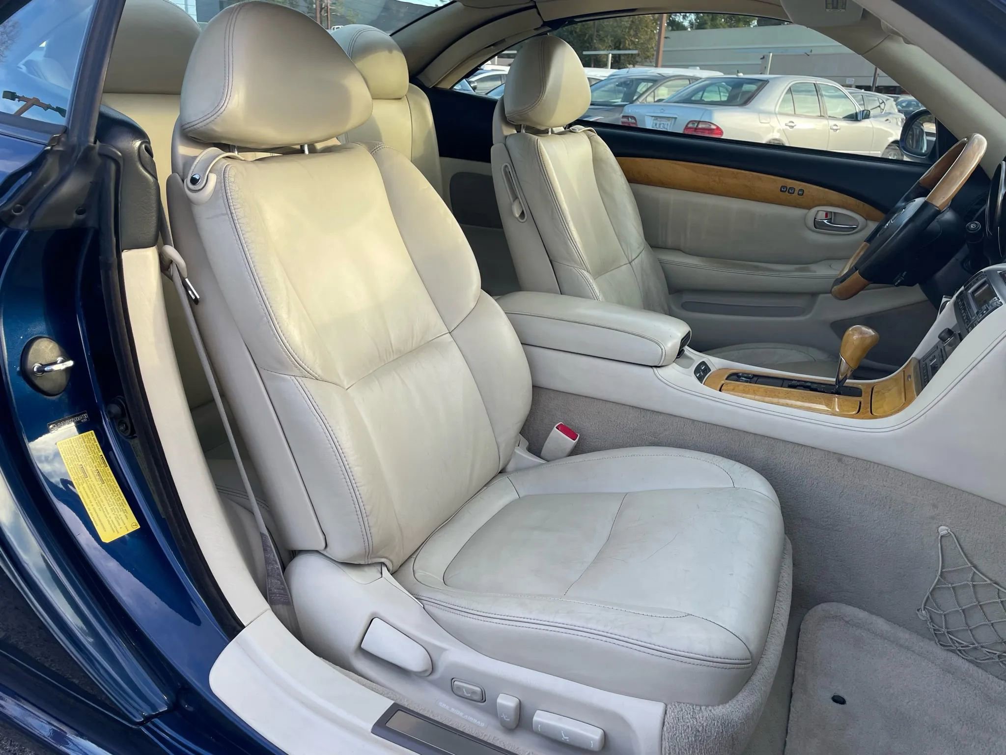 Used 2005 Lexus SC 430 Convertible image 22