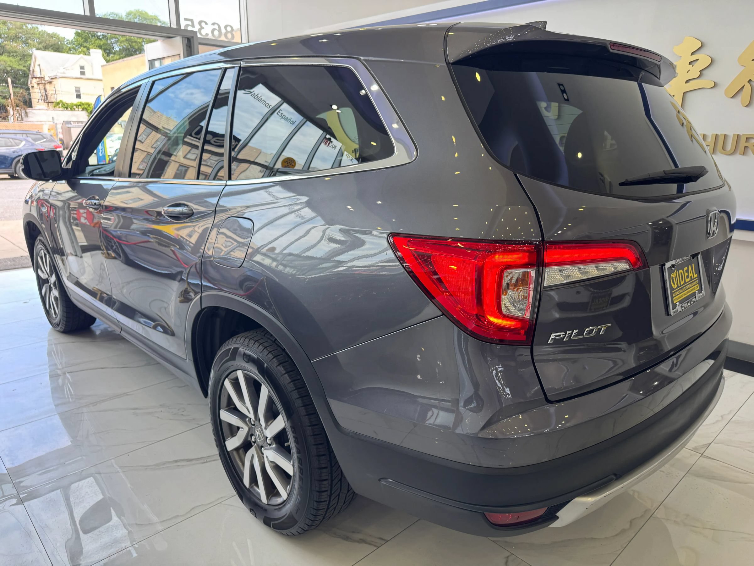 Used 2021 Honda Pilot EX image 5
