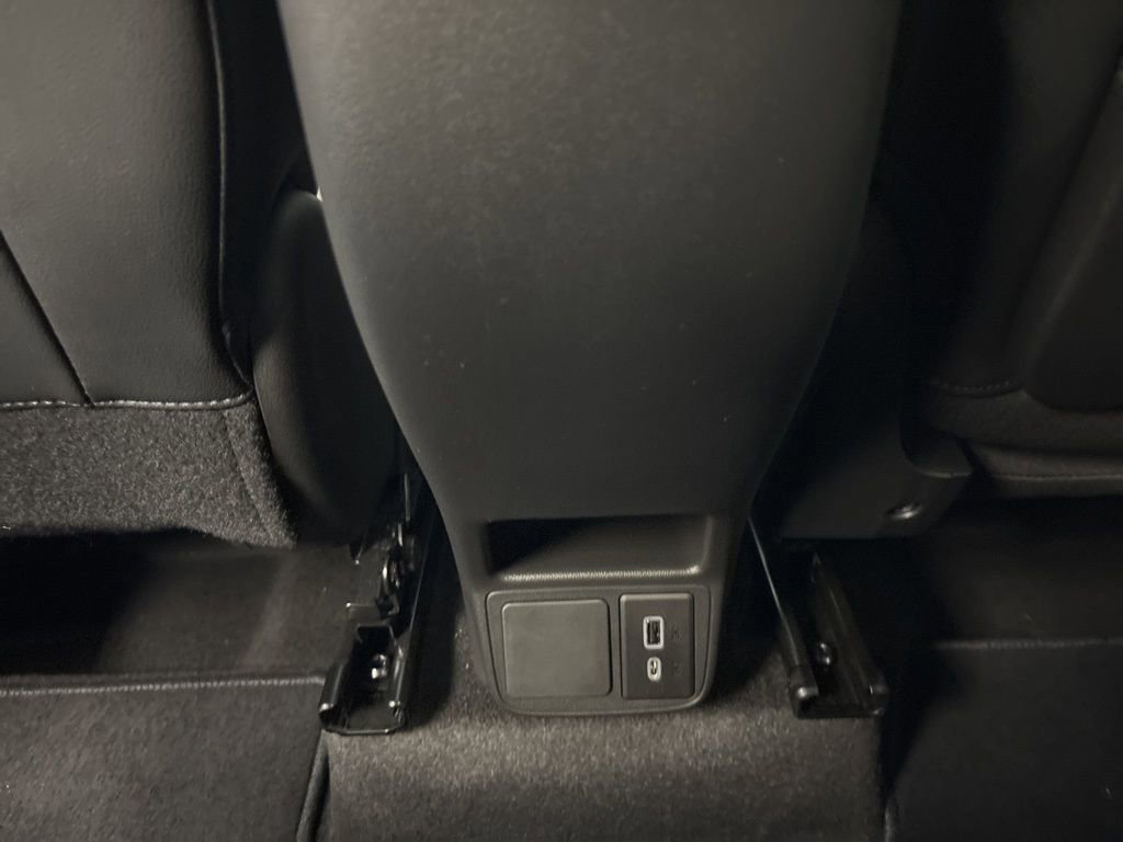 Used 2023 Buick Encore GX Select w/ Sport Touring Package image 20