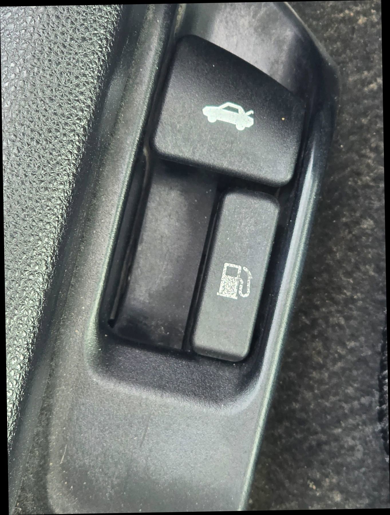 Used 2022 Toyota Corolla LE image 23