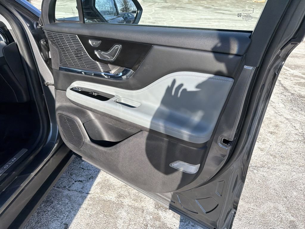 Used 2022 Lincoln Corsair Grand Touring image 14
