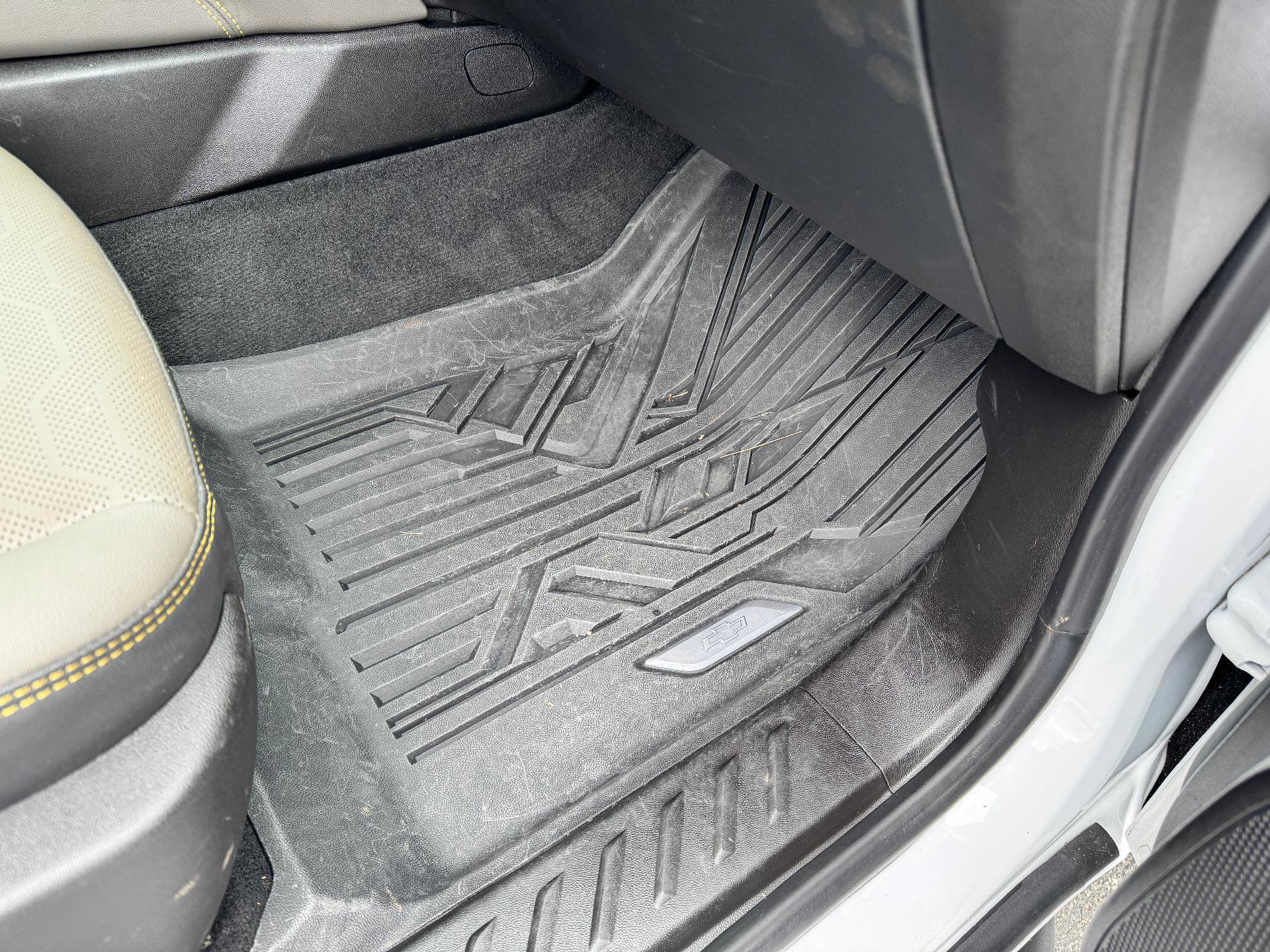 Used 2024 Chevrolet Colorado ZR2 w/ ZR2 Convenience Package III image 18