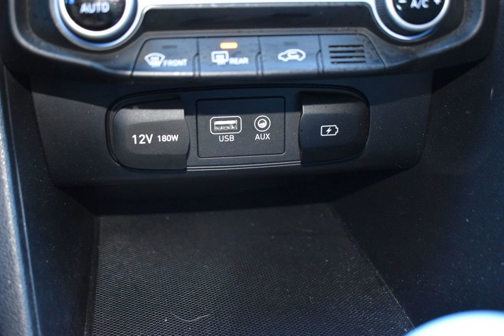 Used 2020 Hyundai Veloster N w/ Performance Package image 38