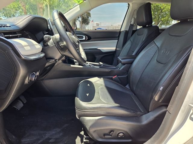 Used 2022 Jeep Compass Limited AWD/4WD image 13