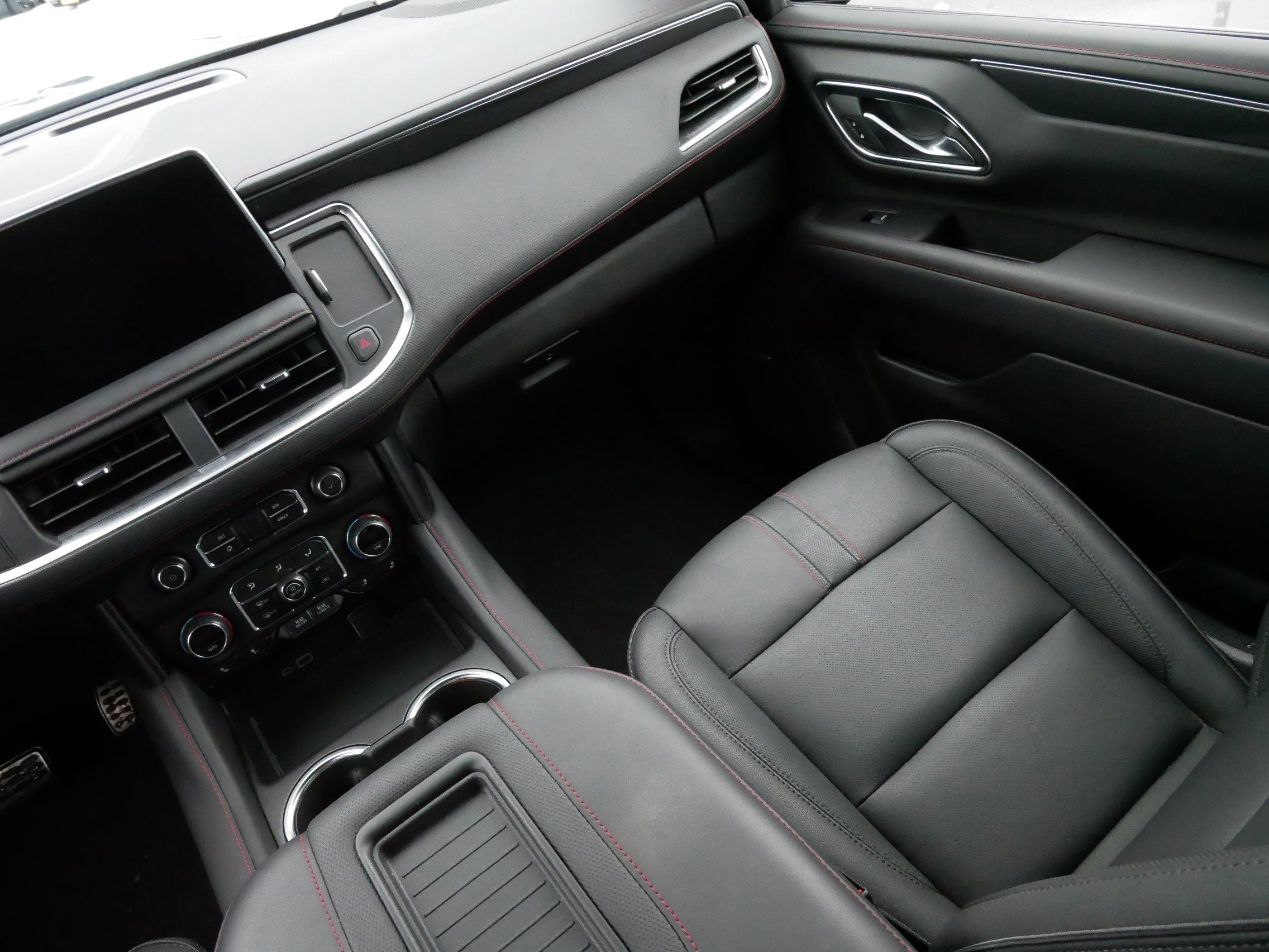 Used 2024 Chevrolet Tahoe RST w/ RST Performance Edition image 11