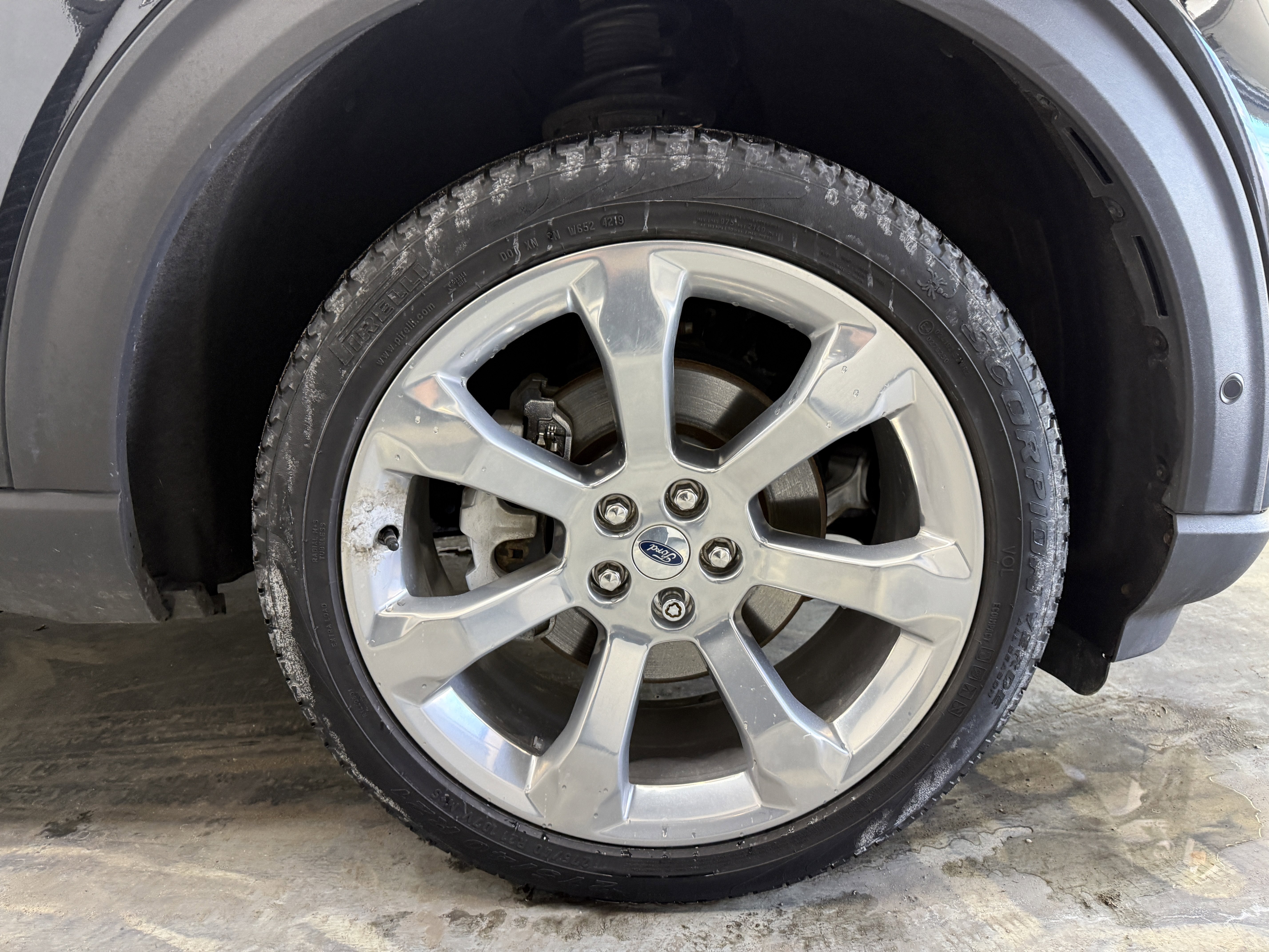 Used 2020 Ford Explorer Platinum image 34