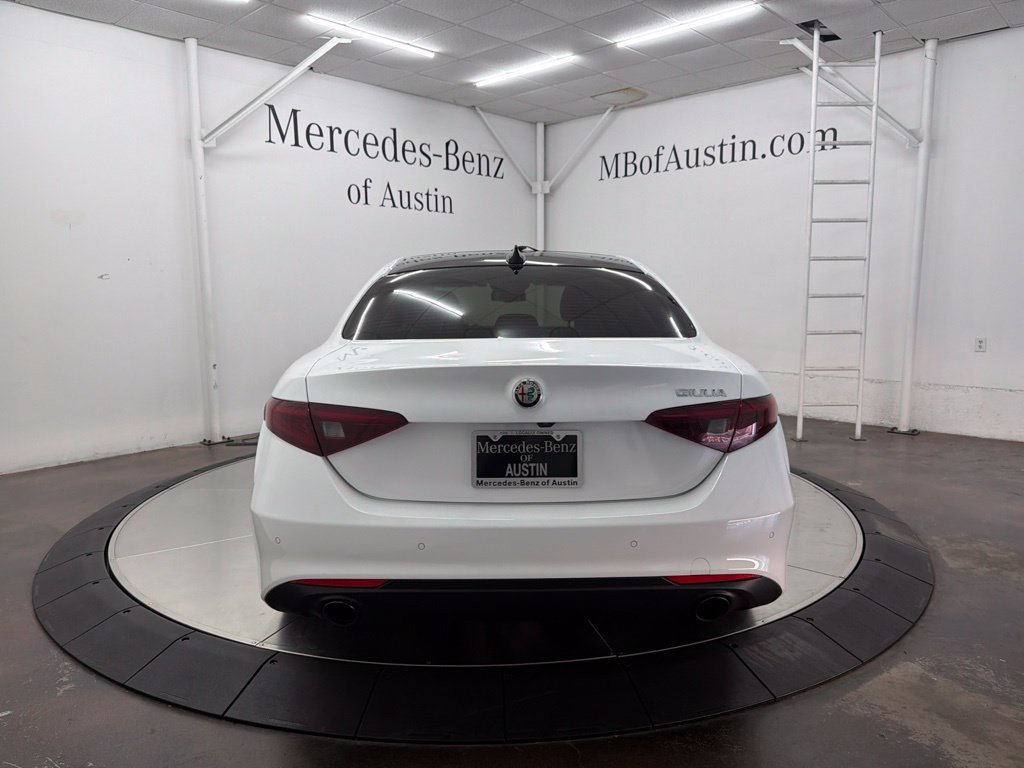 Used 2023 Alfa Romeo Giulia Ti RWD image 6