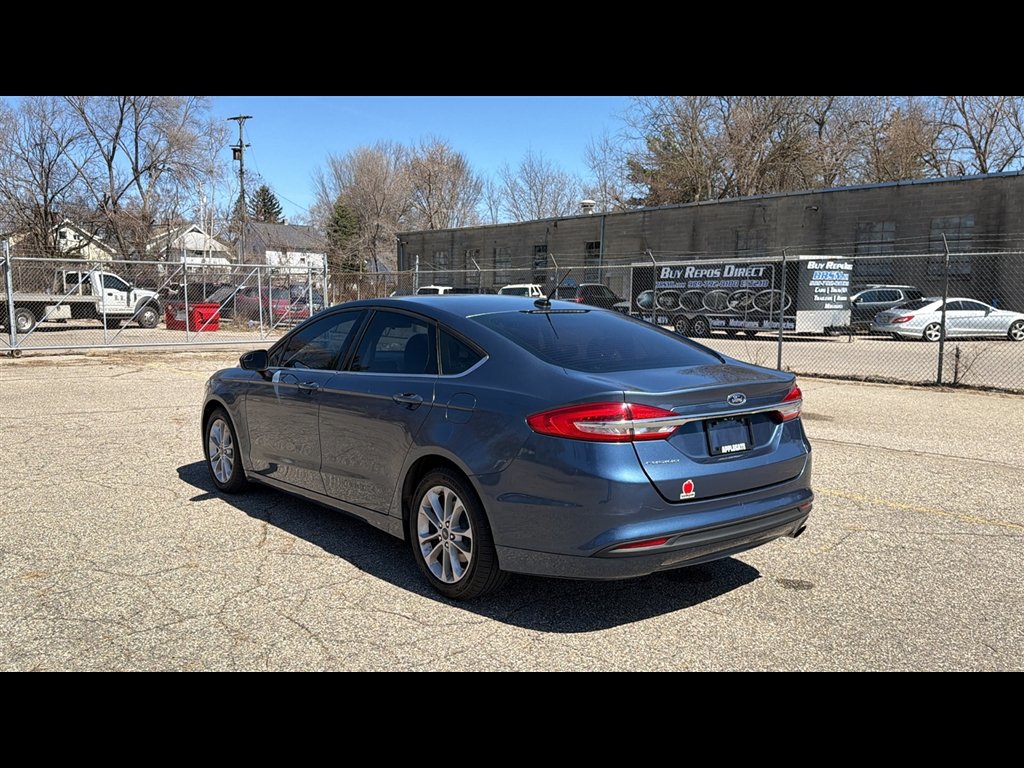 Used 2018 Ford Fusion S image 4