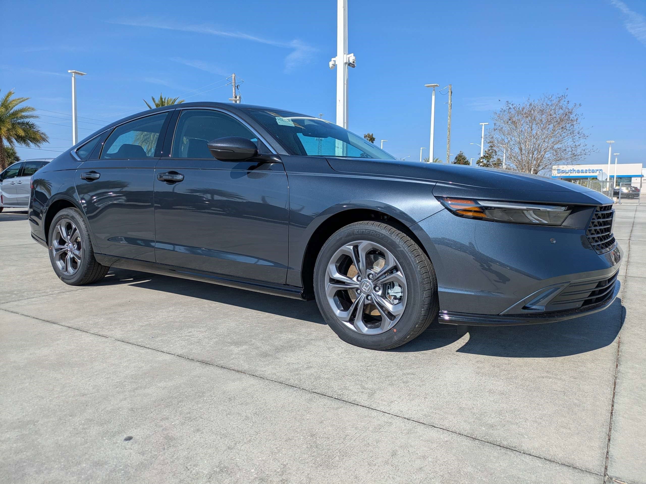 New 2026 Honda Accord EX-L image 2