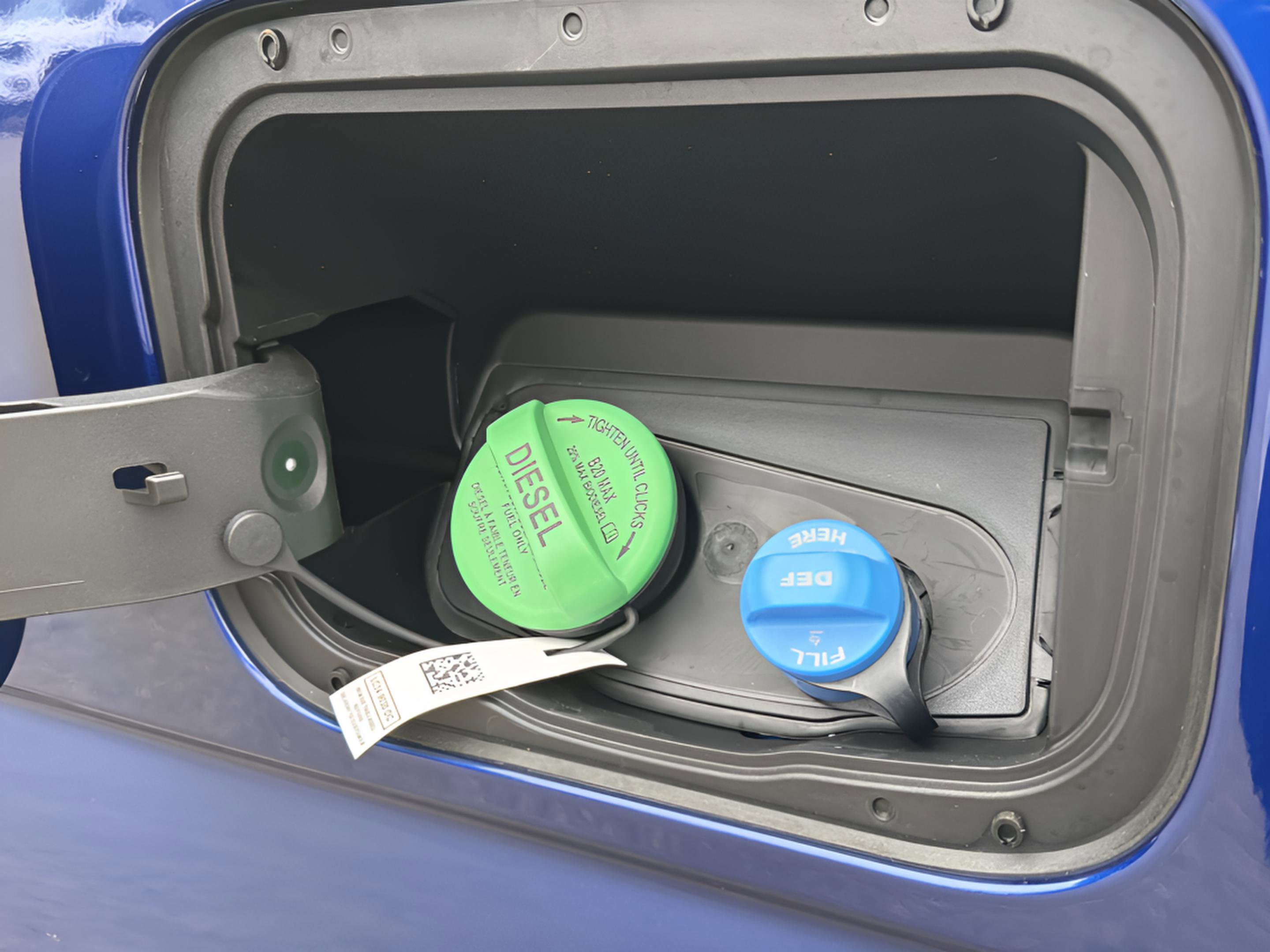 New 2026 Ford F250 Platinum w/ Tremor Off-Road Package image 27