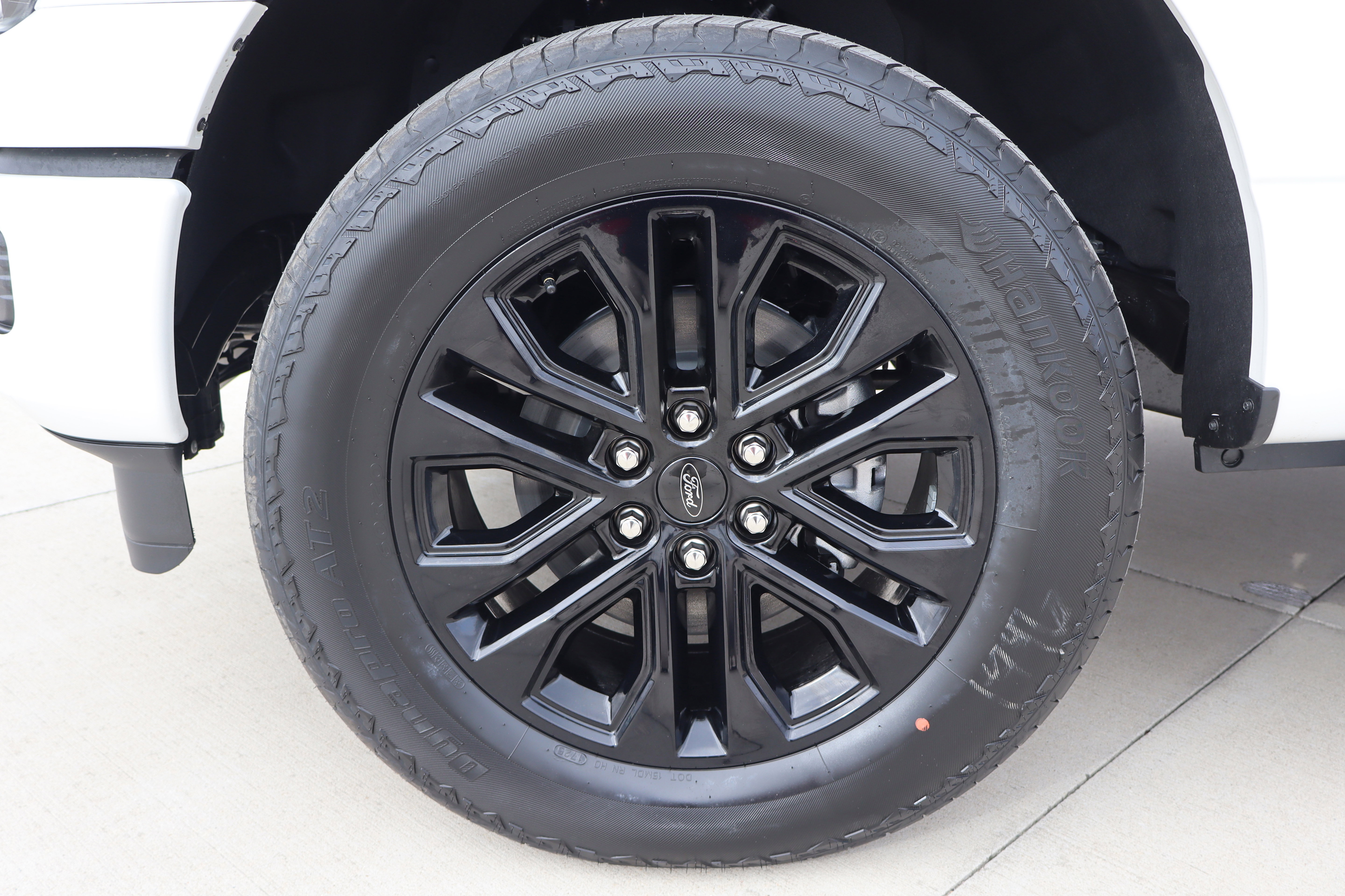 New 2026 Ford F150 Lariat w/ Equipment Group 501A Mid image 34