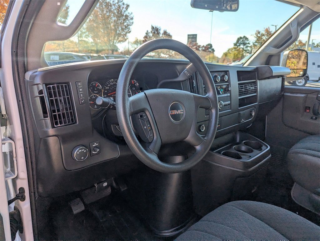 Used 2024 GMC Savana 2500 Work Van w/ Driver Convenience Package image 10