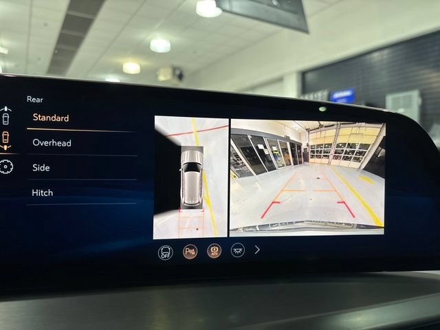 Certified 2026 Cadillac Vistiq Premium Luxury AWD/4WD image 31