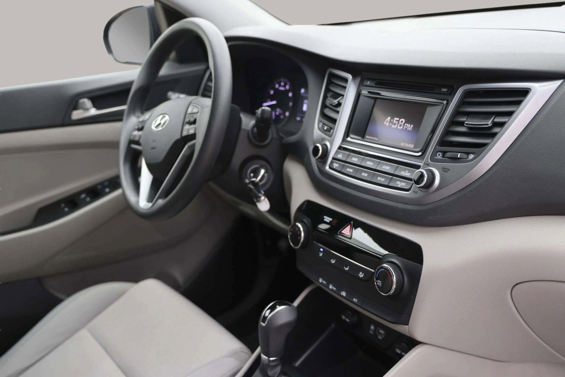 Used 2018 Hyundai Tucson SE image 34