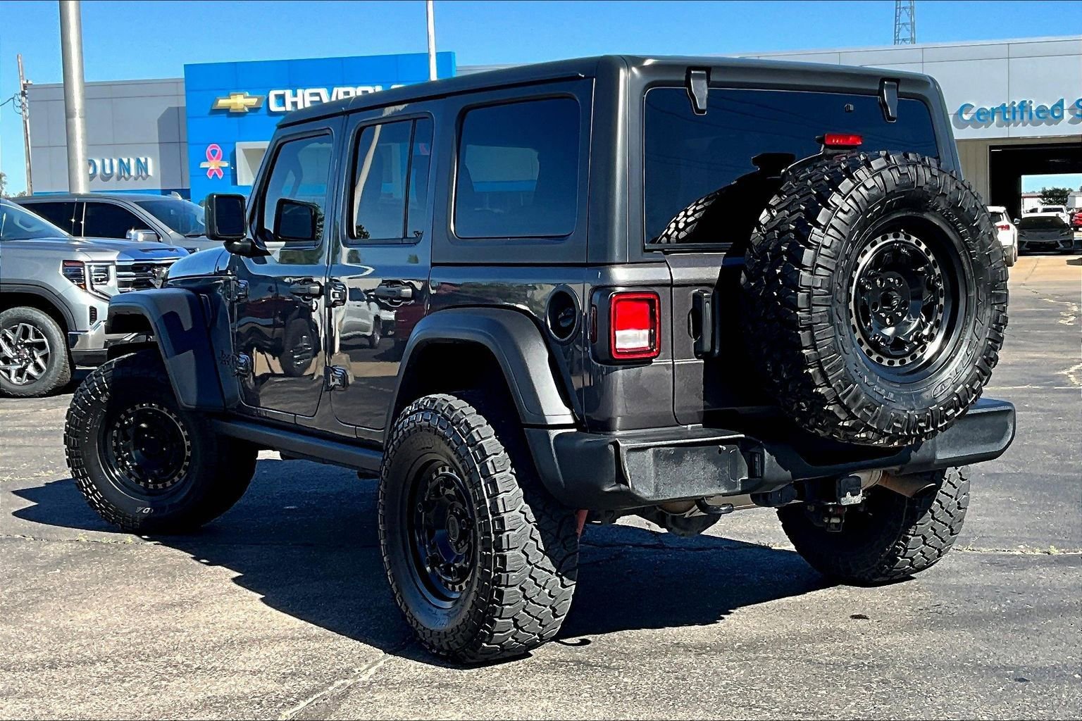 Used 2021 Jeep Wrangler Unlimited Willys image 12