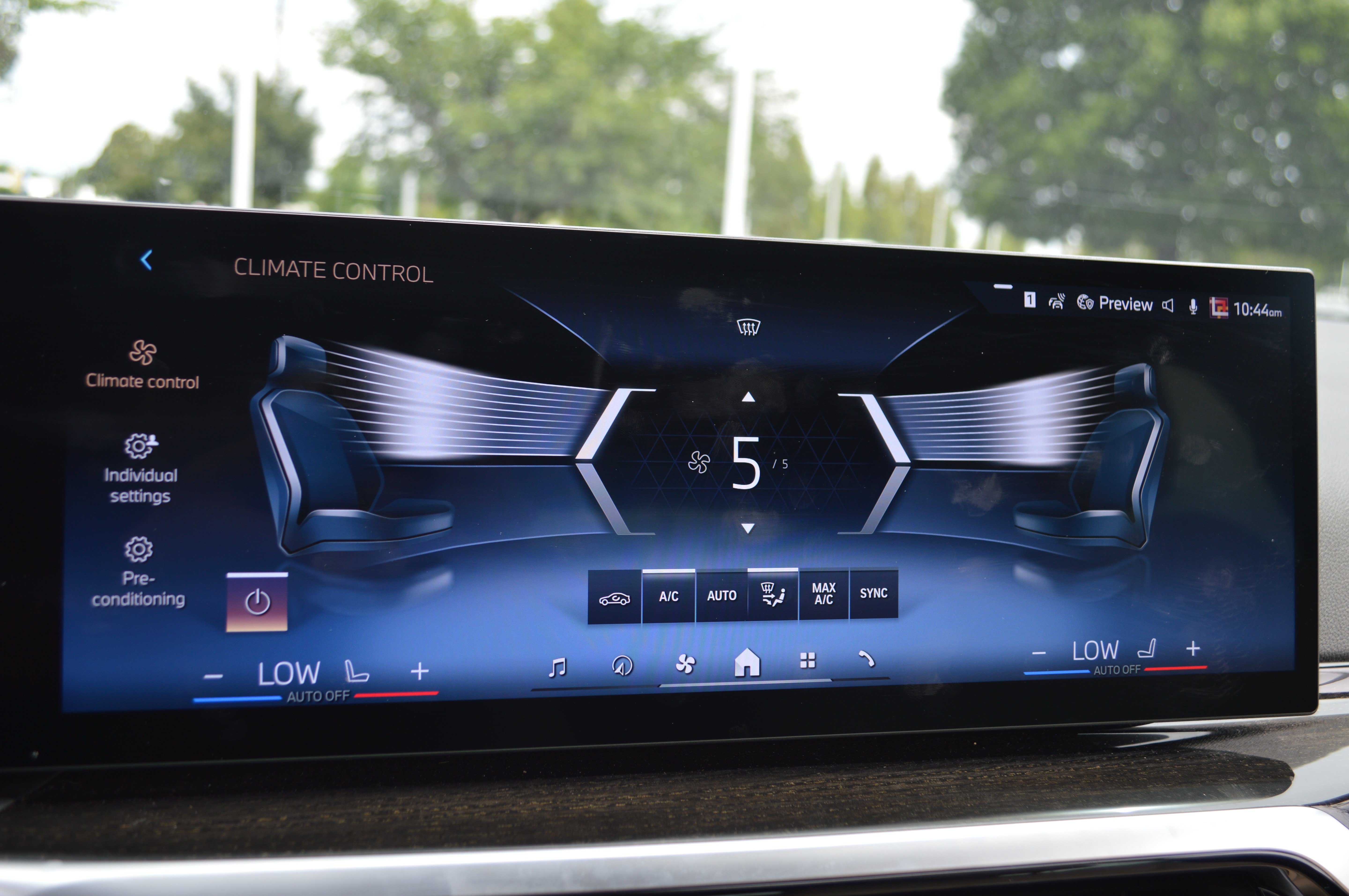 Certified 2024 BMW i4 eDrive35 w/ Convenience Package RWD image 22