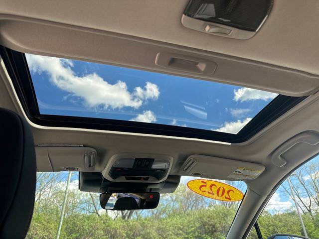 Certified 2025 Subaru Crosstrek 2.5i Limited w/ Crosstrek Mirror Package image 18
