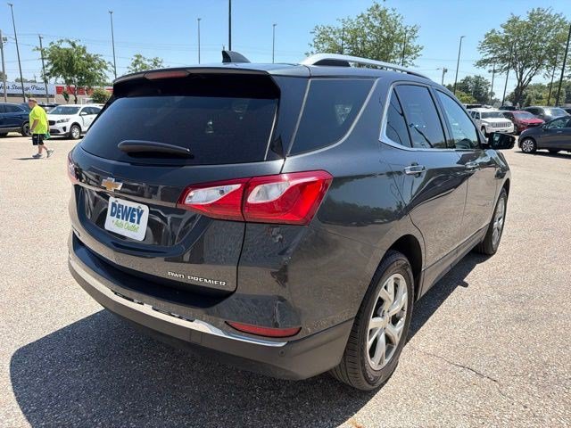 Used 2020 Chevrolet Equinox Premier w/ LPO, Cargo Package AWD/4WD image 5