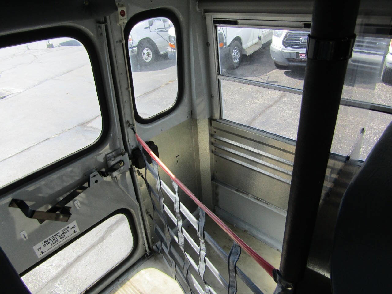 Used 2006 Chevrolet Express 3500 w/ School Bus Package image 17