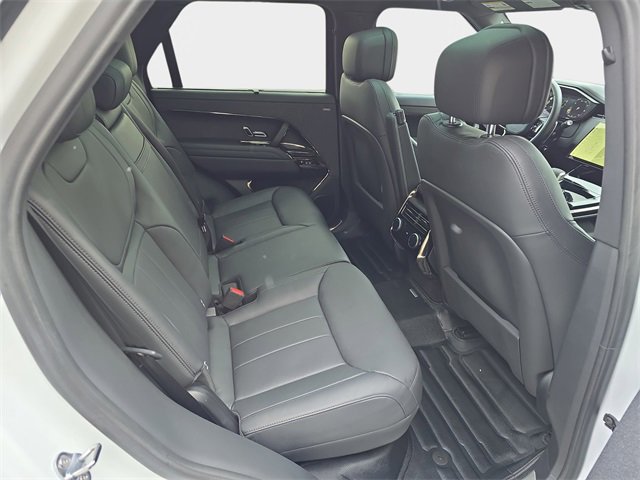 Used 2024 Land Rover Range Rover Sport Dynamic SE image 11