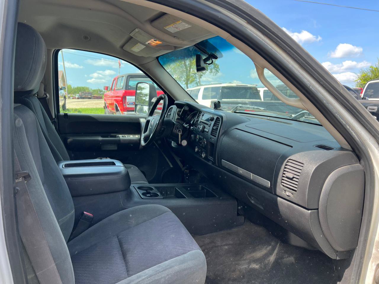 Used 2008 GMC Sierra 2500 SLE w/ SLE2 Preferred Package AWD/4WD image 13