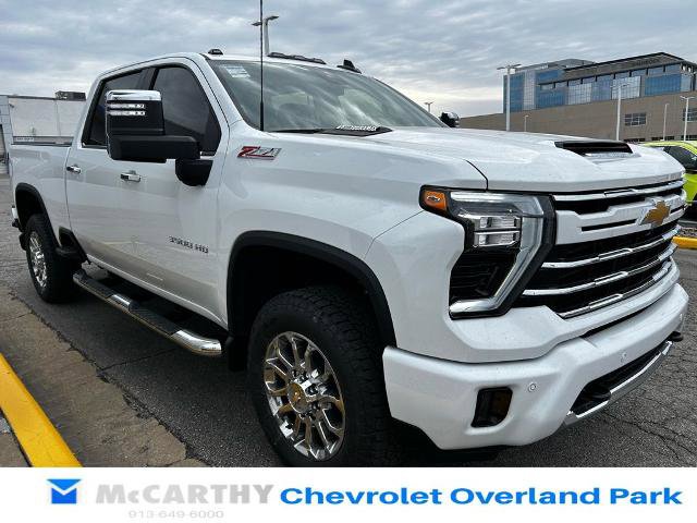New 2026 Chevrolet Silverado 3500 LT w/ Z71 Chrome Sport Edition image 7